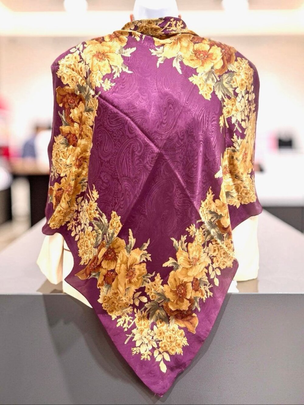 Beautiful Soft LRL Lauren Ralph Lauren Silk Satin Scarf 31" Purple Gold flora(95